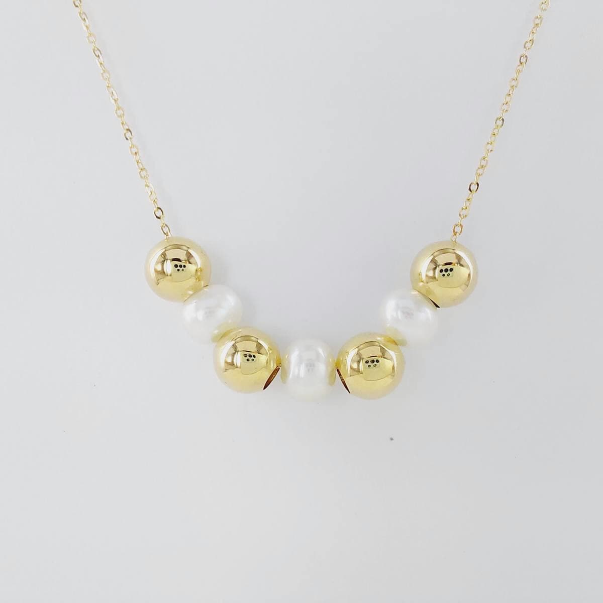 Collar bolas y perlas